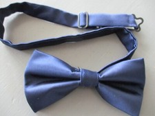 Pier One  Fliege dunkelblau