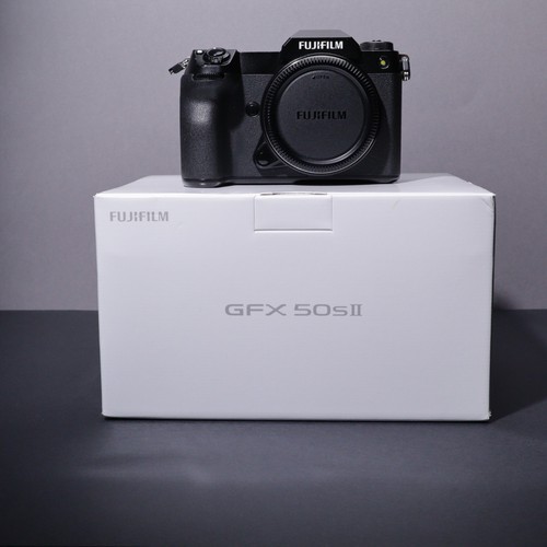 Fujifilm gfx 50s mirrorless - fujifilm,