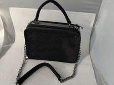 Handtasche schwarz Samt