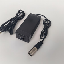 Ladegerät für TiCad Akku