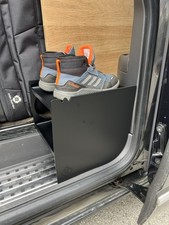 Schuhregal Schwarz für Fahrerseite VW T5/T6/T6.1 California/Multivan Made In DE