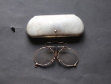 Alte antike Kneifer Brille mit Etui aus der Zeit des 19 Jh.