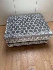 Lambert Metropolitan Hocker