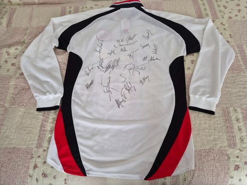 Eintracht frankfurt trikot - frankfurt,