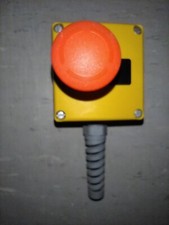 Siemens Not-Aus Taster mit Einrastung gebraucht voll funktionsfähig AP