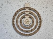 Ewiger Kalender aus Holz und