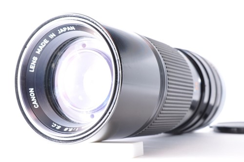 Canon 100 200mm - 🎦, f/5.6