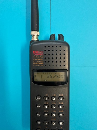 Uniden-Handheld-Scanner