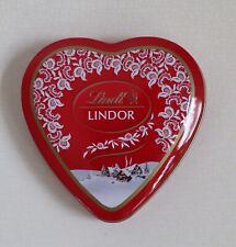 leere Lindt Lindor Herzdose aus Metall mit Wintermotiv Dose herzform rot