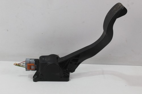 Peugeot 3008 gaspedal - peugeot,