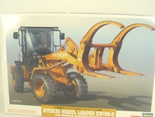 Radlader Hitachi m. Holzzange