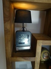 Tischlampe Stehlampe Standuhr