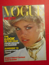 VOGUE FASHION MAGAZINE 