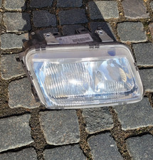 Scheinwerfer vorne rechts Audi