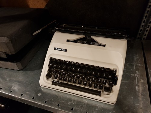 Vintage schreibmaschine adler - vintage,