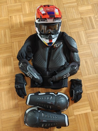 Fox cross helm - cross, brille