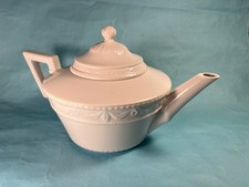 KPM Berlin Kurland Teekanne, weiß; sehr guter Zustand