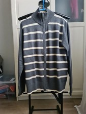 Tolle Herren Strickjacke von
