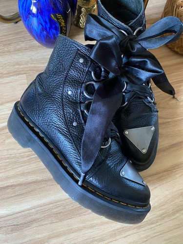 Doc martens - doc,
