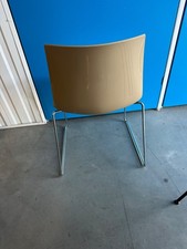 1 Stuhl  Catifa 46 von Arper zu verkaufen