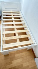 Kinderbett mit Matratze Einzelbett Holz Bett Rausfallschutz 140x70 cm Weiß/Natur