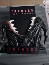 TREMORS - THE LEGACY - LIMITED EDITION - DVD TEIL 1-4 - MIT AUFSTELLER  !!!!