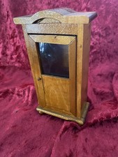 Puppenhaus Kleiderschrank