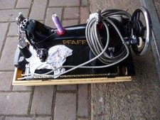 PFAFF-30 NÄHMASCHINE MIT FUS