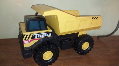 Hasbro 2020 tonka 952 die - die, cast
