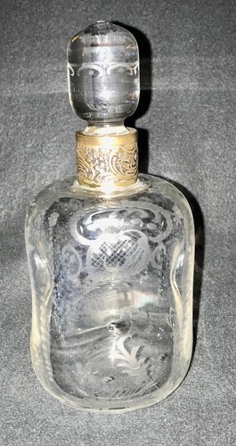 Glasflasche mit einschliffenem