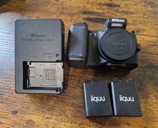 Nikon 1 V2 + Gut Gepflegt 