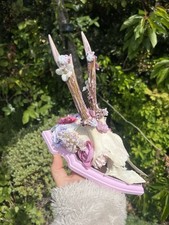Handbemalt/ Blumen verziert/