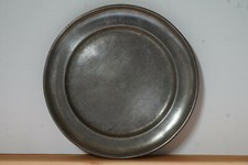 Zinnteller antik mit Gravur C.H.L 1800  Ø 22 cm