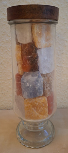 Schauglas mit salzkristallen - mit,