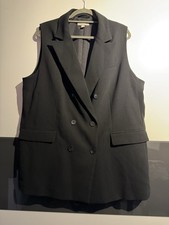 Elegante schwarze Weste mit