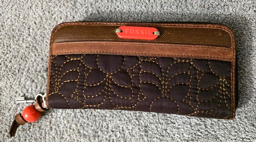 Fossil leder - *fossil,