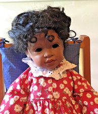 farbige Puppe, Handarbeit, Porzellankopf, -arme und -beine, + Stuhl, Sammler 