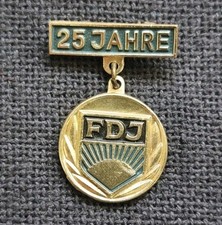Abzeichen ddr jahre fdj - 25,