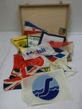 Flaggen Wimpel Konvolut13 Stück im Holzkoffer Fahnen Schiffsflaggen Werbung