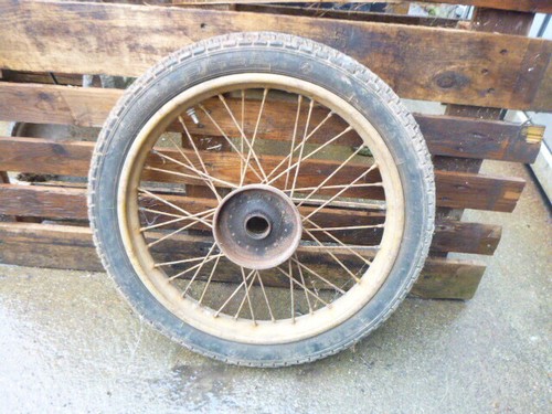 Alte motorrad hinterrad rad - motorrad,