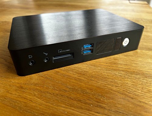Foxconn nanopc 5250 mini pc - nanopc, at-5250