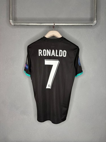 Real madrid cristiano - madrid, •