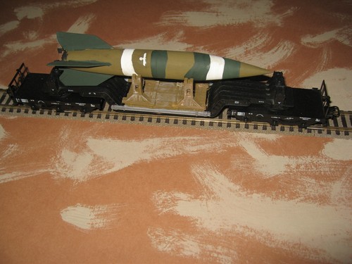 Rakete auf bahntransport - v2,