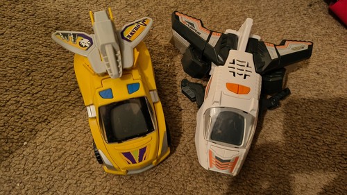 Tech switch and - go, dino