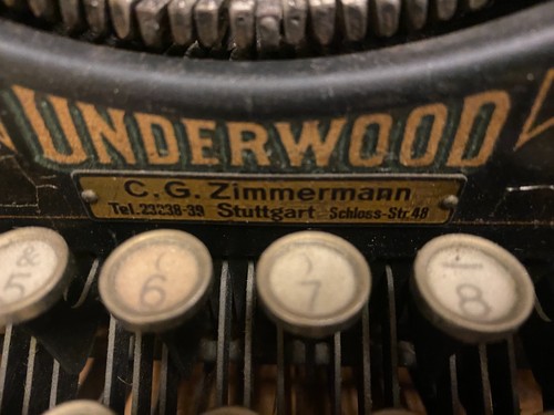 Underwood typewriter standard - ,