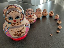 Russische Matroschka - Babuschka - 10 Puppen - handbemalte Holzarb + Pyrographie