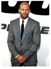 JASON STATHAM - Original handsigniertes Autogramm auf Foto 14x19cm (1485)
