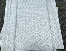 GITTERROST MIT TRÄNENBLECH TRÄNEN BLECH GRUBENABDECKUNG HUBWAGEN BEFAHRBAR FVZ.