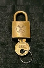 Louis Vuitton Cadena Vorhängeschloss & Schlüssel goldfarben Messing Nr229