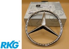 Stern vorne (im Grill). C-Klasse 203, CLK 209, CL 215, CLS 219 A2158880186